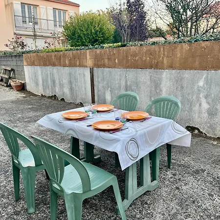 Les Mimosas Lejlighed *